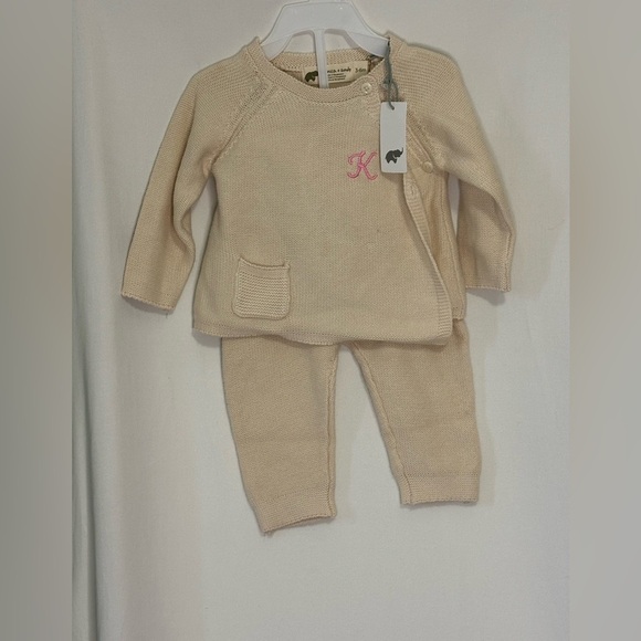 NWT Monica + Andy 100% Organic Cotton Beige Baby Knit Set w/ Pink K Initial 3-6m - Picture 1 of 6